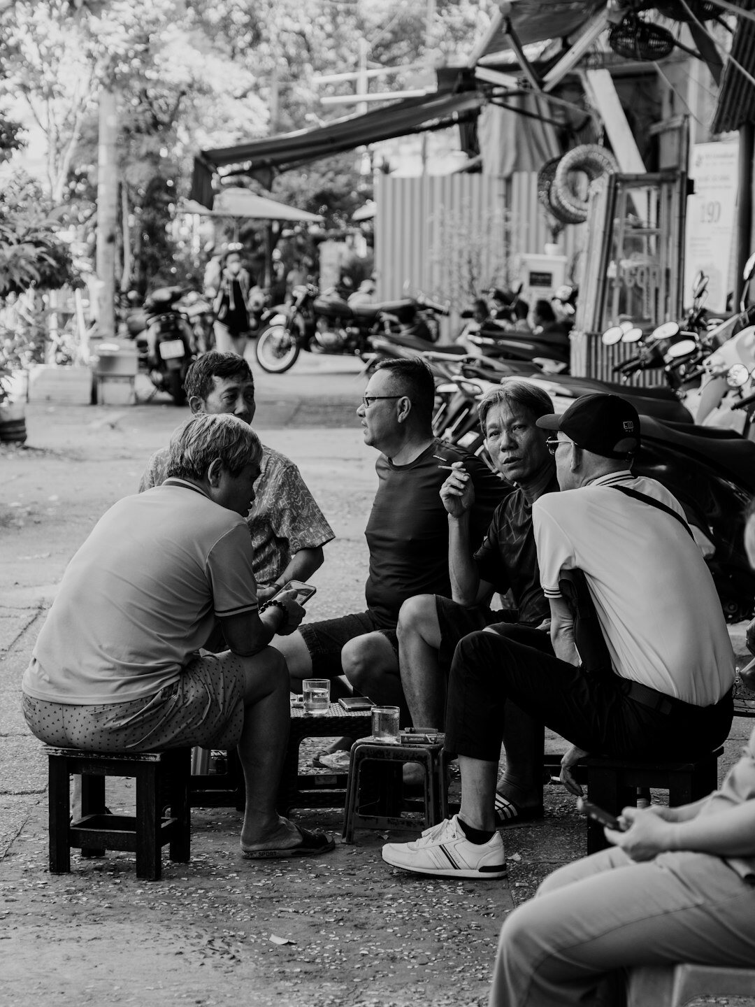 group discussion meeting
